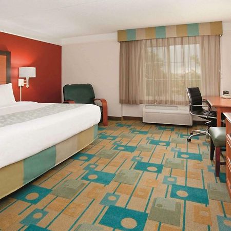 La Quinta By Wyndham Colorado Springs South Airport Hotell Eksteriør bilde