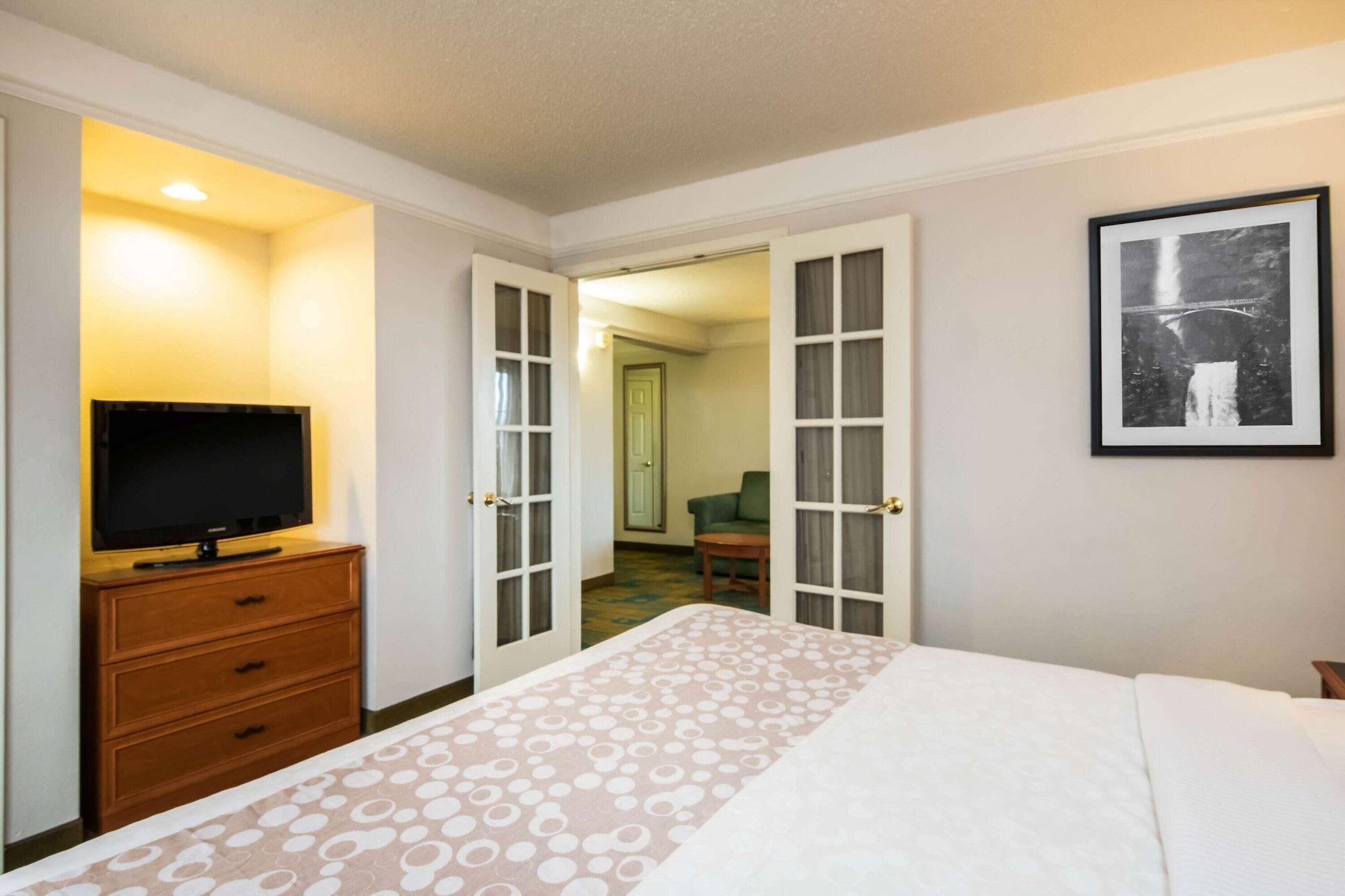 La Quinta By Wyndham Colorado Springs South Airport Hotell Eksteriør bilde