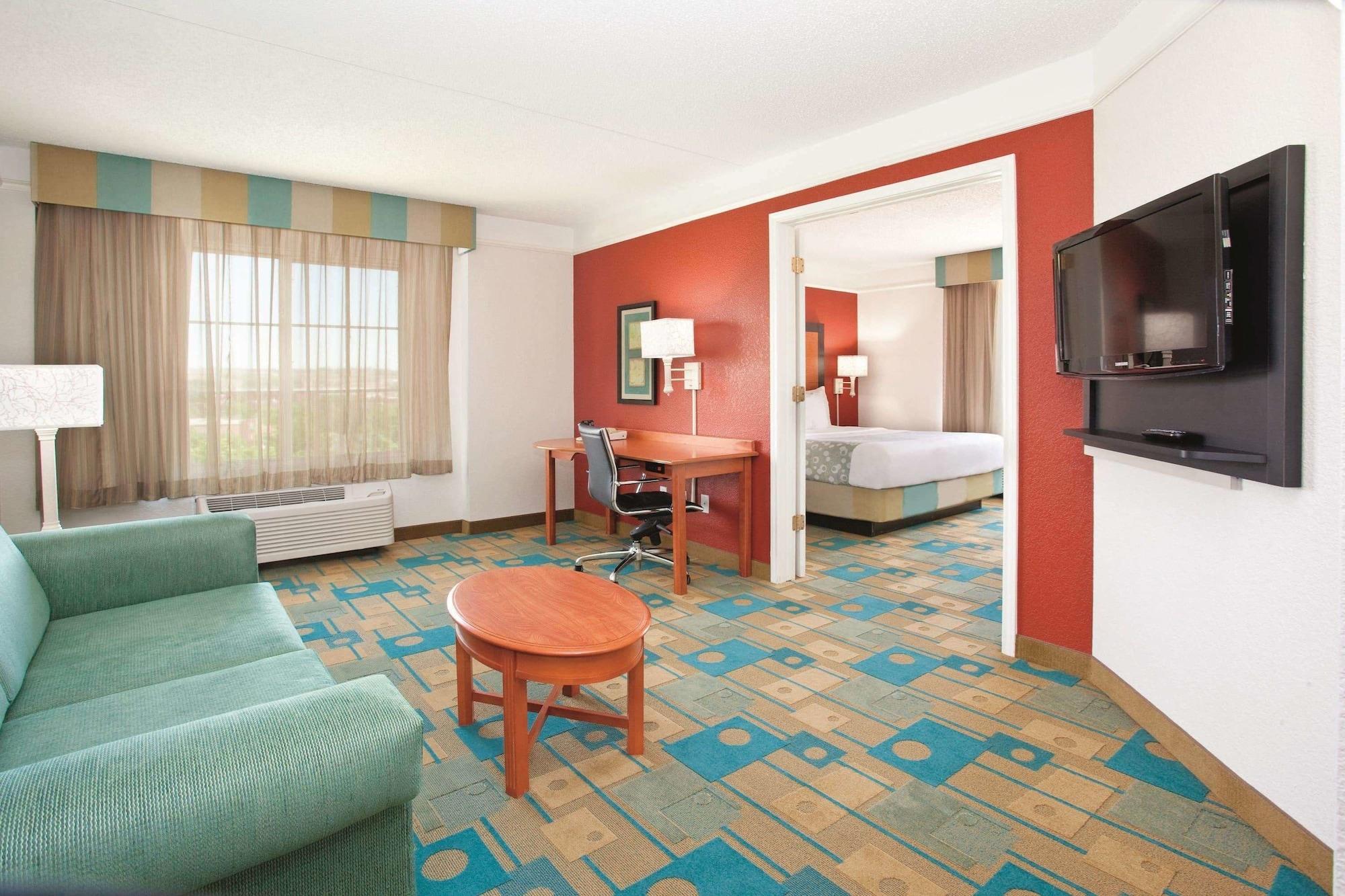 La Quinta By Wyndham Colorado Springs South Airport Hotell Eksteriør bilde